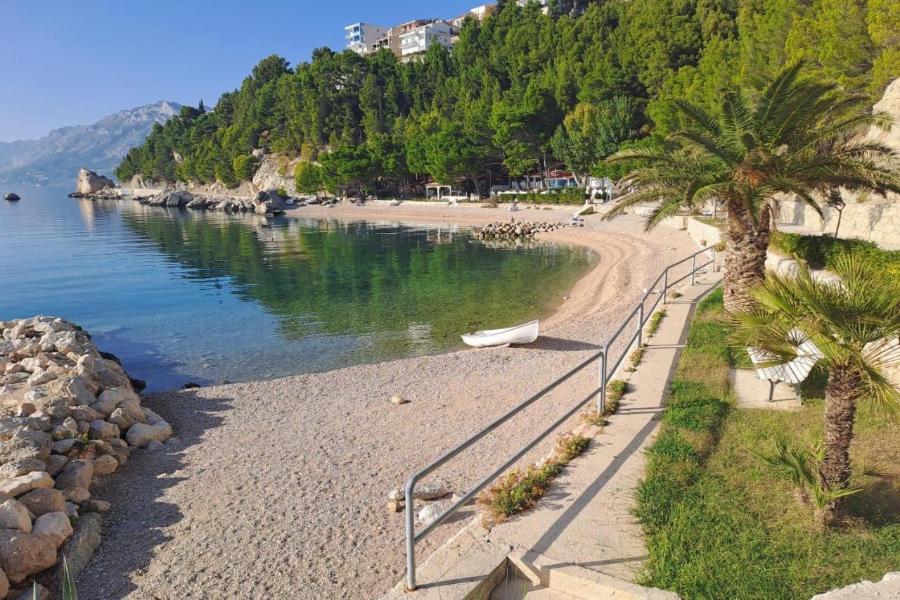 Apartments With A Parking Space Brela, Makarska - 11552 Zewnętrze zdjęcie